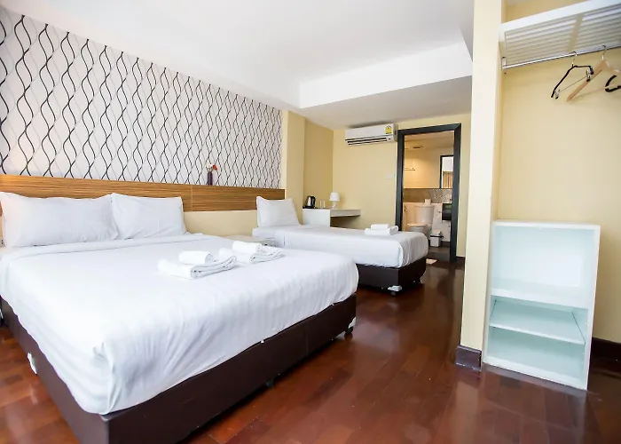 Snooze Thonglor Hotel