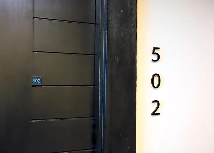Snooze Thonglor Hotel